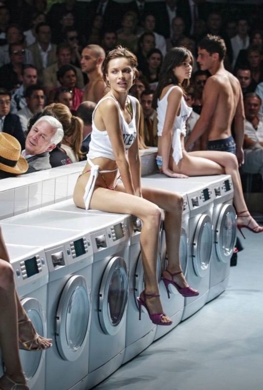 Пошлый юмор